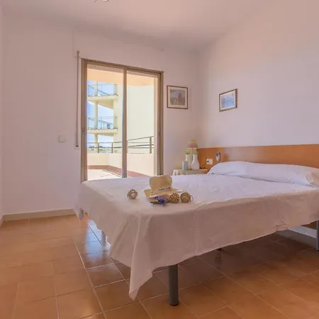 En La Playa De Riells Con Terraza Grande, Parking Y Wifi - Es-325-2 *