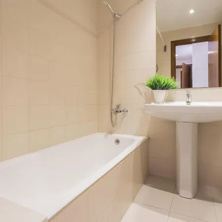 En La Playa De Riells Con Terraza Grande, Parking Y Wifi - Es-325-2