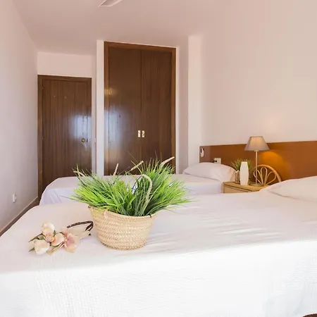 En La Playa De Riells Con Terraza Grande, Parking Y Wifi - Es-325-2